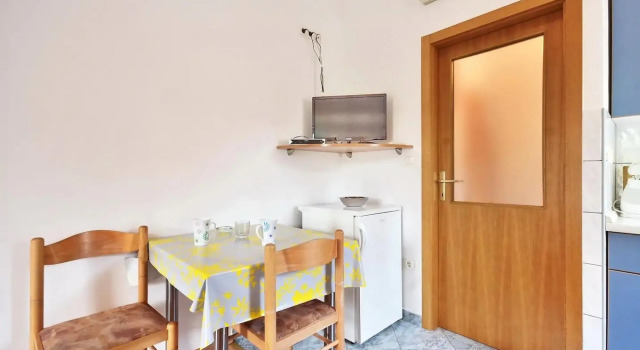 Toma - 200 m From Beach - SA2, Rezerwuj Hotel Hotele w Split Region z parkingiem, Parking