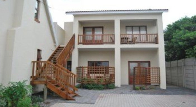 Aloe Manna Self Catering, Забронировать Отель Отели и гостиницы Порт-Элизабет, рядом с Humewood Golf Course, Отель