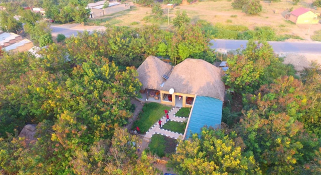 Двухместный номер Standard с балконом Irungu Forest Safari Lodge