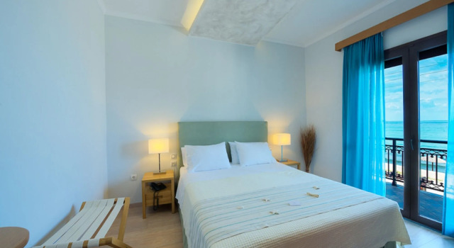 Hotel Kamelia, Book Hotel Chrisi Akti 