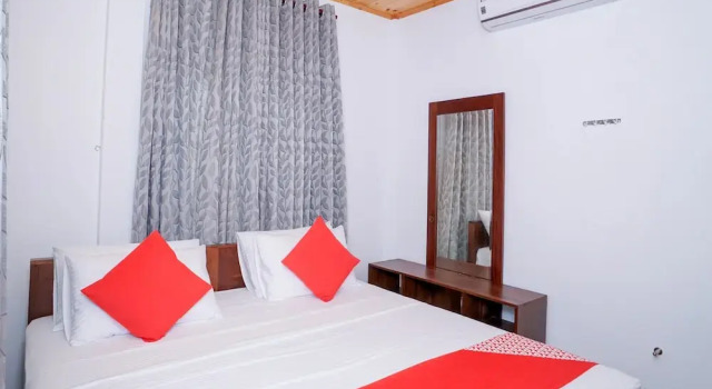 Oyo 390 Surf Sea Breeze Land Side, Book Lejlighed Lejligheder i Matara, Lejlighed