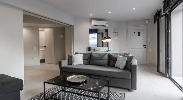 Апартаменты Superb Central Athens Suite With Rooftop Perfect for 5 Guests 85sqm