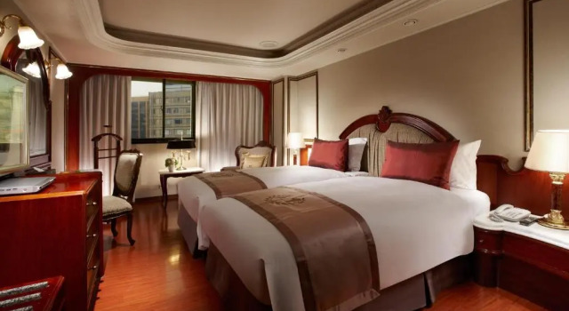 Run of House Happiness Hotel