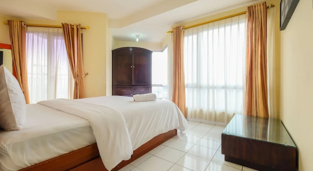 2 Bedroom Taman Rasuna Tower 18 By Travelio, Забронировать Отель Отели Джакарты с парковкой, рядом с Торговый центр Epicentrum Walk, Парковка