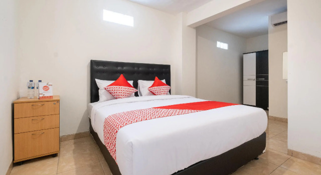 OYO 2173 Bnv House Babarsari, Rezerwuj Hotel Hotele w Depok z parkingiem, Parking