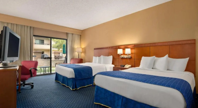 Двухместный номер Baymont by Wyndham Columbia Northwest