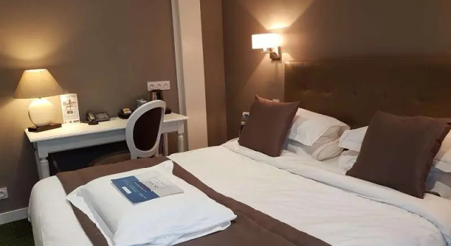 Одноместный номер Standard Kyriad Saumur Hyper Centre Hôtel, Appartements, Séminaires et SPA soins Sothys Paris