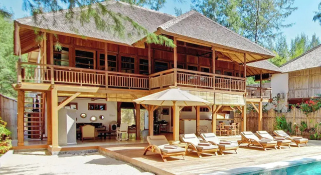 Вилла The Gili Beach Resort