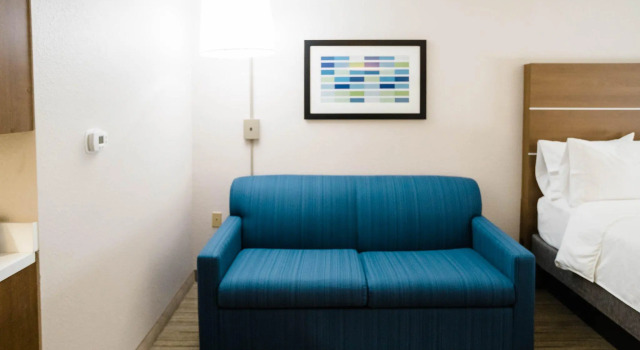 Четырёхместный люкс Holiday Inn Express & Suites Knoxville-Farragut by IHG