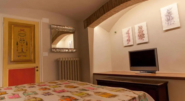Апартаменты MarcheAmore - Stanze della Contessa, Luxury Flat with private courtyard