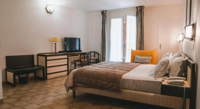Четырёхместный номер Standard Hôtel & Résidence Le Subrini