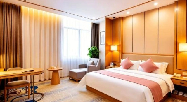 Люкс Deluxe Hexinshi Hotel (Chongqing West Railway Station)