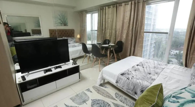 A2J Executive Studio Suite near Skyranch & Malls, Rezervovat Hotel Hotely v Tagaytay s parkováním, Parkování