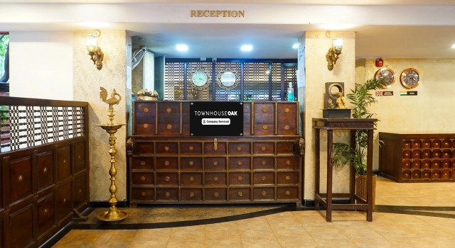 Super Townhouse Oak Prabhat Road, Забронировать Дом для отпуска Пуна штат Махараштра, рядом с Университет Бхарати-Видьяпит