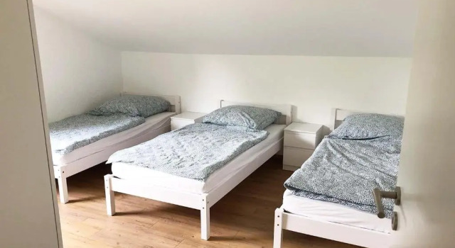 4 Zimmer Ferienwohnung Egelsbach, Rezervasyon Otel Egelsbach Hessen