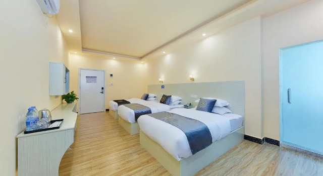 Номер Luxury H&L Hotel New Baiyun International Airport Store