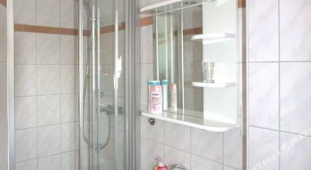 Haus Vogelsang, Забронировать Отель Штокум Дюссельдорф, рядом с Торгово-выставочный комплекс Дюссельдорфа