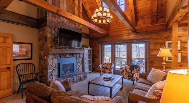 Gratitude - Hot Tub, Pool Table, Covered Decks, 5 Minutes to Boone-
