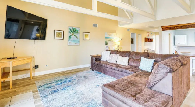 Pool Access + Pet Friendly: Condo in Hilton Head