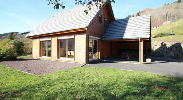 Chalet Mont-Dore, 5 pièces, 8 personnes - FR-1-608-106, Book Chalet Hoteller i Rhône-Alps med parkering, Parkering