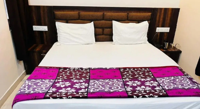 Hotel Wisteria by Mudras, Rezervovat Hotel Haridvár Uttarakhand
