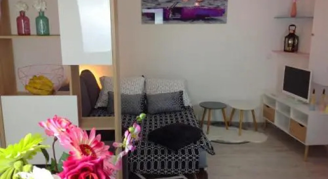 Appartement Triplex, Забронировать Апартаменты/квартира Кан 