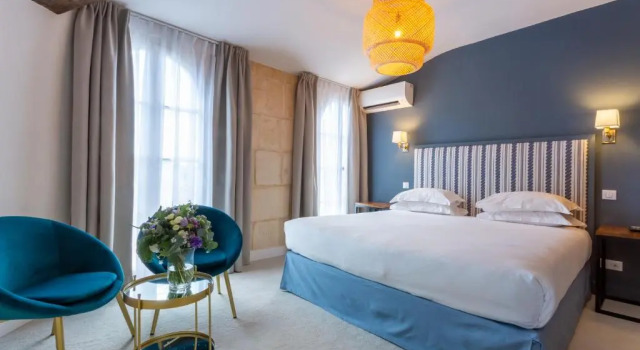 Полулюкс Hôtel Le Relais de Poste Arles Centre Historique