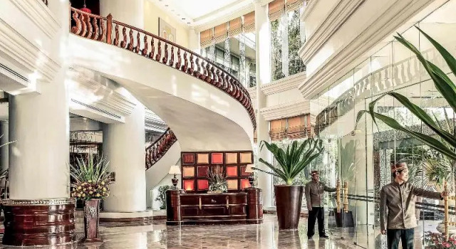 Номер Standard с балконом Mercure Mandalay Hill Resort
