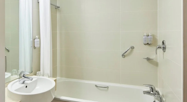 Двухместный номер Superior Leonardo Hotel Bradford