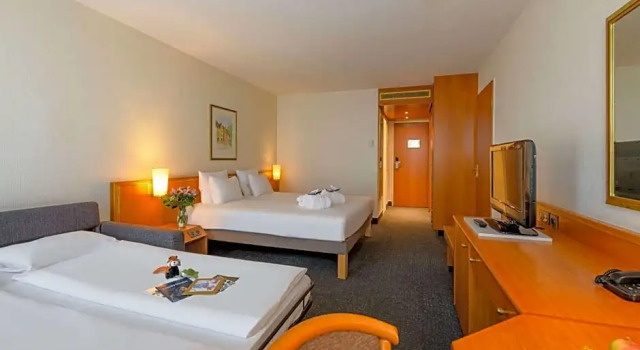 Номер Superior Novotel Freiburg am Konzerthaus