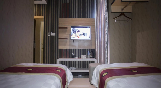 JLE'S Hotel