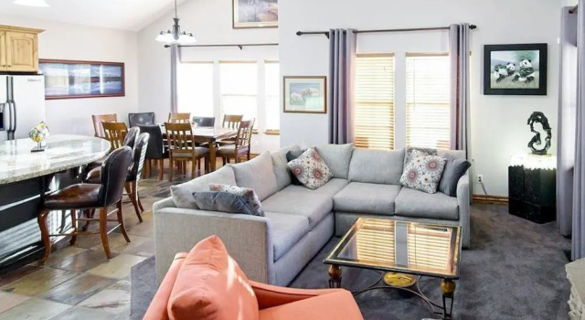 5500 Cross Country Way Townhouse, Varaa Lomakoti Park City 