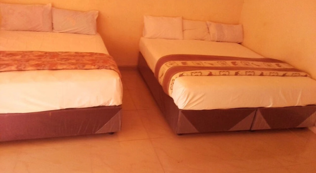 Kulula, Rezervovat Hotel Hotely v Victoria Falls s parkováním, Parkování