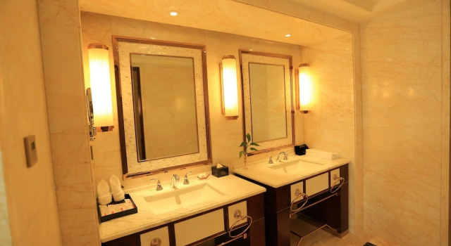 Люкс Ramada Yiyang Taojiang