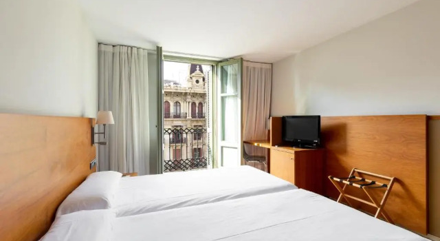 Двухместный номер Standard with Rambla view Отель Onix Rambla