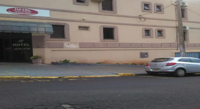 OYO Center Hotel, Ribeirão Preto, Забронировать Отель Отели Рибейран-Прету с парковкой, рядом с Ресторан Pinguim Beerhouse, Парковка