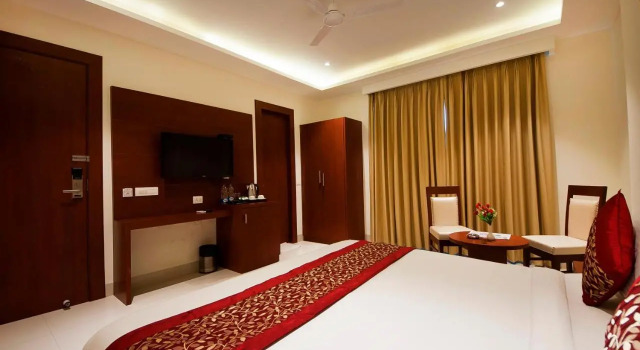 Люкс Hotel Z Suites-Delhi Airport