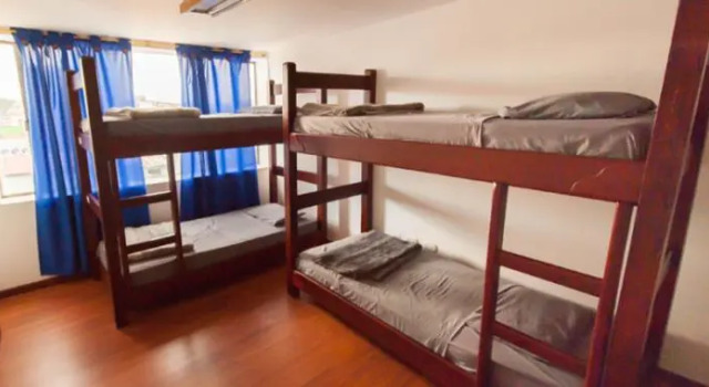 Кровать в общем номере North House Hostel