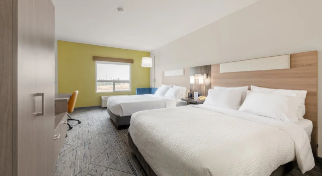 Люкс Holiday Inn Express Hotel & Suites-Edmonton South by IHG