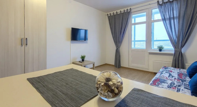 Apartments on Energetikov 9 1-7, Забронировать Апартаменты/квартира Отели Санкт-Петербурга с парковкой, рядом с Ладожская, Парковка