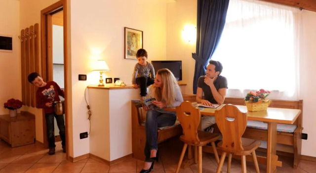 Апартаменты c 1 комнатой с видом на горы Residence Kristall- Fiemme Holidays
