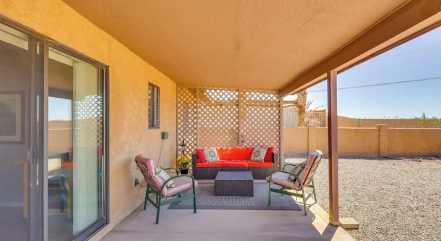 1 Mi to Boat Launch: Lake Havasu City Home w/ View, Забронировать Дом для отпуска Лейк-Хавасу-Сити штат Аризона