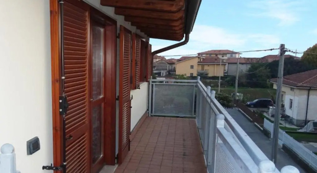 Affittimoderni Bergamo Curno - CUMA13, Buchen Sie Ferienwohnung Apartments in Curno, Ferienwohnung