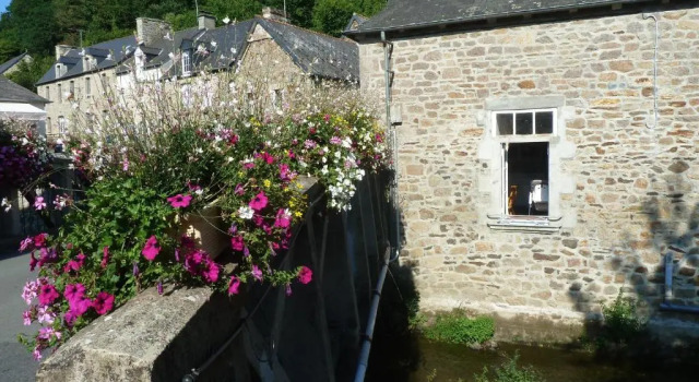 Rosette River, Réserver Hôtel Jugon-les-Lacs - Commune nouvelle 