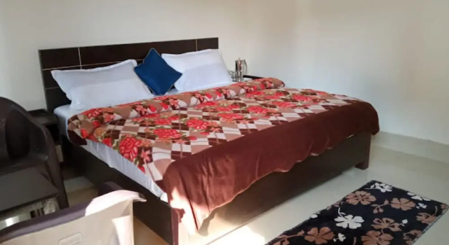 Anugraha Homestay, Prenota Hotel Hotel a Ramnagar con colazione, Colazione