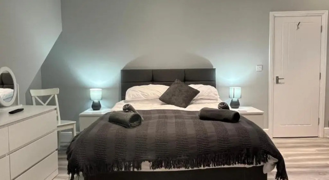 Entire spacious 4 bedroom apartment in Bournemouth, Varaa Huoneisto Asunnot kohteessa Merseyside, Huoneisto