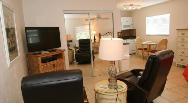 Студия Deluxe Tropical Villas Of Venice Beach