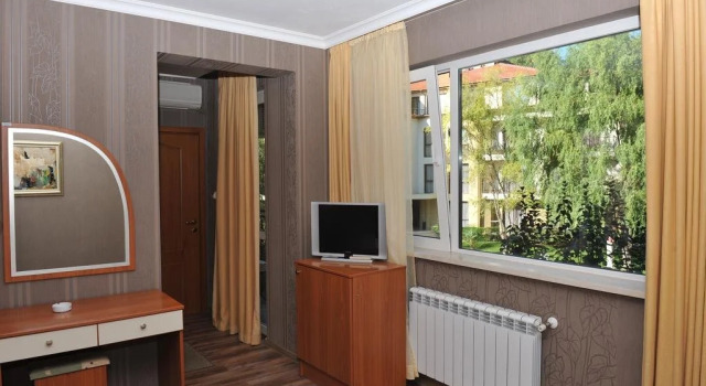Family Hotel Edia-Sandanski, Buchen Sie Hotel Sandanski Piringebirge