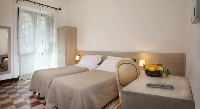 Двухместный номер Economy с видом на сад Villa Astoria