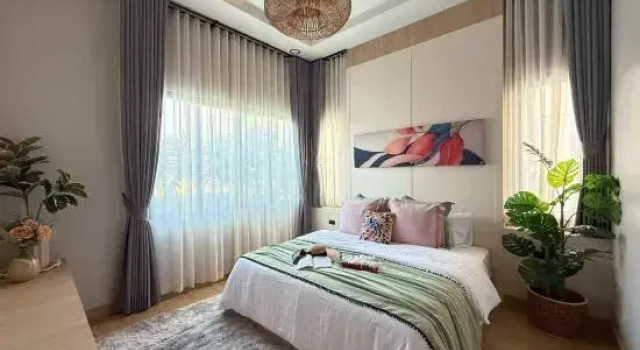 Single-family three-bedroom swimming pool villa
